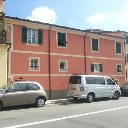 5 Terre Apartment